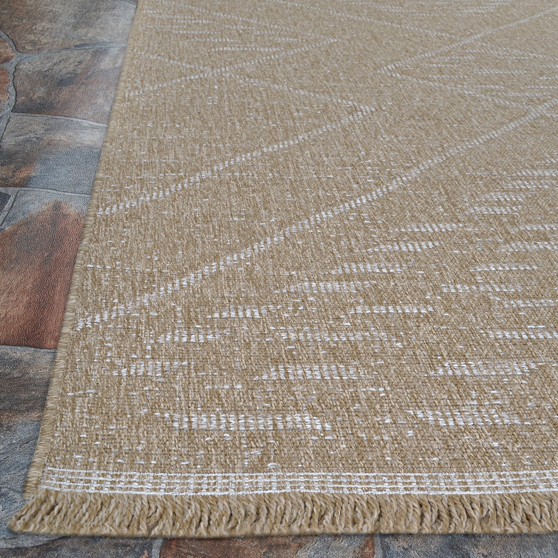 Couristan Naturalistic Rattan Indoor/ Outdoor Area Rug, Natural-Cream, 7'10" x 10'