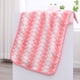 thumbnail image 4 of Accesorios de baño Toalla facial de vellón Corales Toalla doméstica gruesa y suave Adecuada para limpiar la cara y las manos Ideal para usar en el baño o la cocina Toallas de poliéster, 4 of 6
