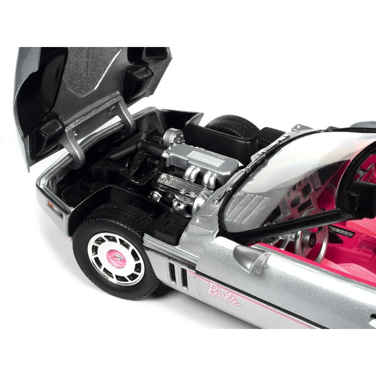 1986 Chevrolet Corvette Convertible Silver Metallic with Pink Interior Barbie Silver Screen Machines 1 18 Diecast Model Car by Auto World