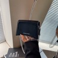 thumbnail image 5 of Nuevo bolso bandolera de PU con hebilla de cadena de lujo ligero para mujer, bolso de hombro de moda 2024, bolso para auriculares con diseño de lápiz labial de alta calidad, 5 of 5