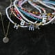thumbnail image 4 of Gargantilla de cuentas bohemias para mujer, collar de cadena con colgante de 26 letras iniciales, joyería de perlas de concha de moda, accesorios bohemios, 4 of 4