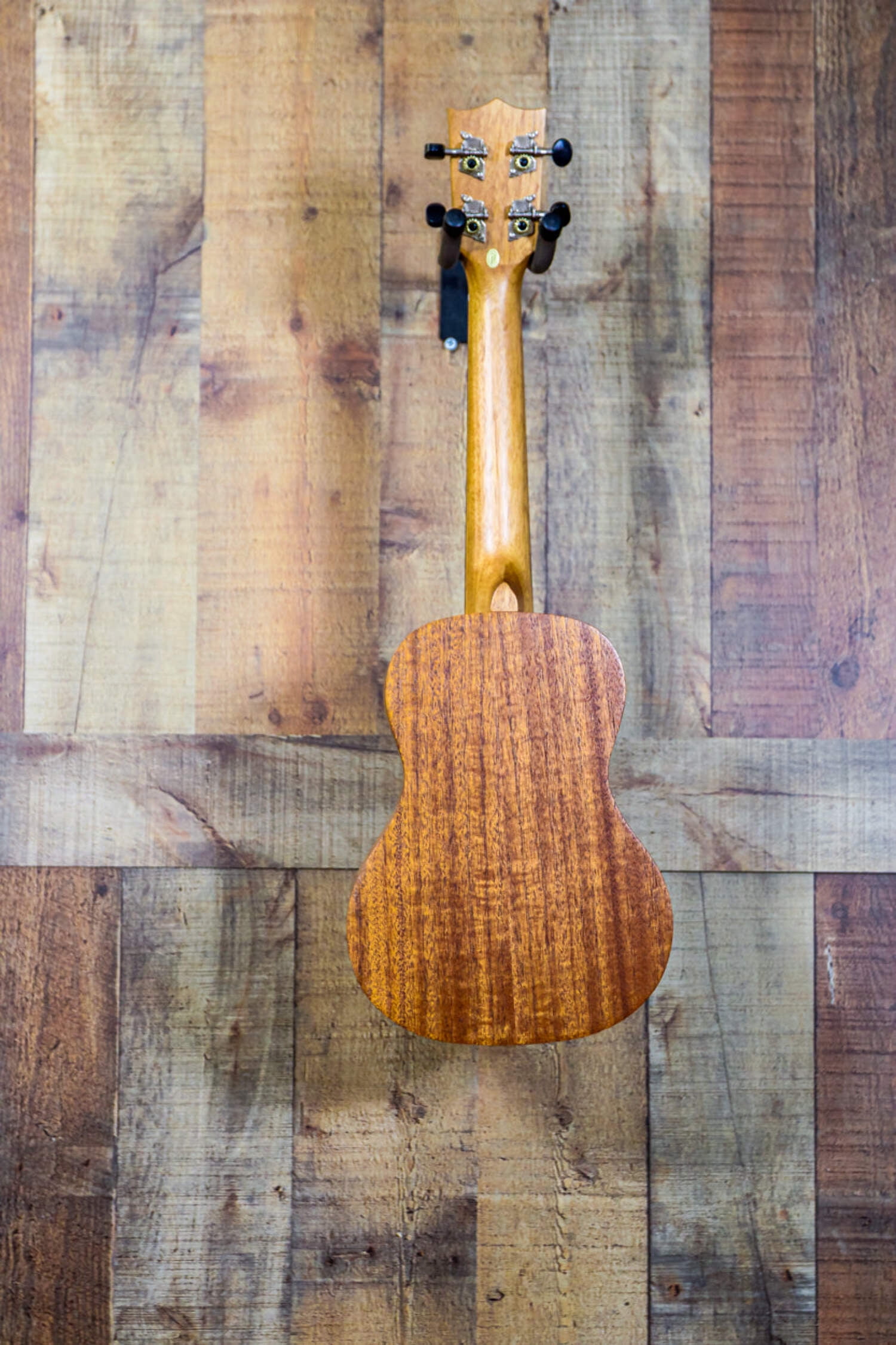 Amahi Heritage Spruce  Mahogany Concert Ukulele
