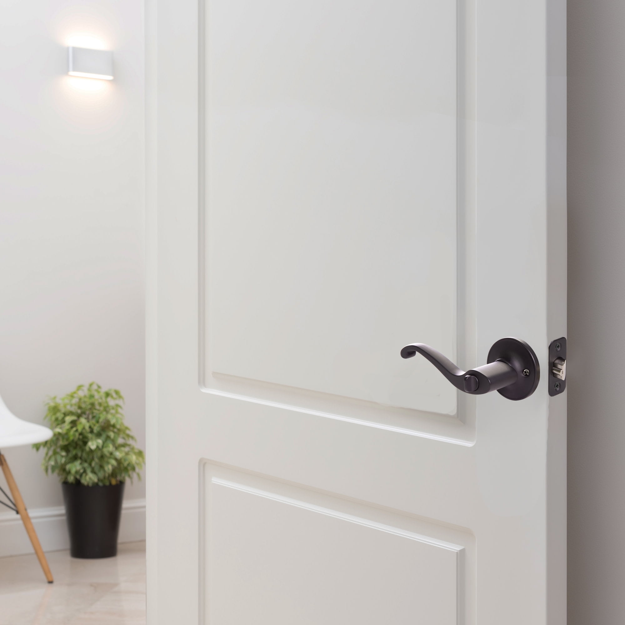 Design House Scroll Keyed Entry Door Lever, Matte Black