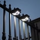 thumbnail image 5 of Luz de clip alimentada por energía solar, lámpara de jardín exterior con sensor de movimiento, foco LED portátil, luminaria de pared con batería de 1200mAh para patio, iluminación de terraza, 5 of 9