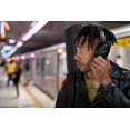 thumbnail image 2 of Casque d’écoute Bose QuietComfort®45 Headphones, 2 of 9