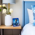 thumbnail image 4 of Portarretrato Bluesun azul de vidrio 5x7 para pared y mesa, 4 of 7