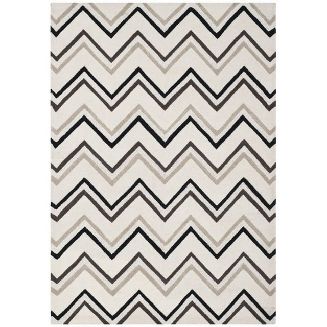 Safavieh Cambridge 2'6" X 6' Hand Tufted Wool Rug in Ivory and Black