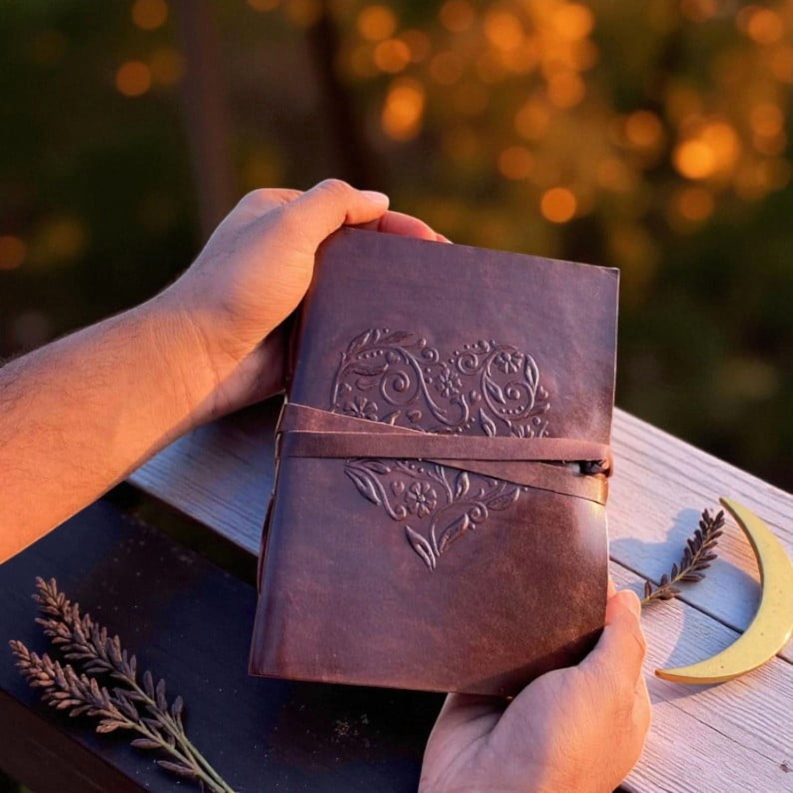 Handmade Leather Journal 5x7 Inch – Vintage Brown Notebook with 200 Deckle-Edge Pages, Travel Diary, Sketchbook, Gift for Writers