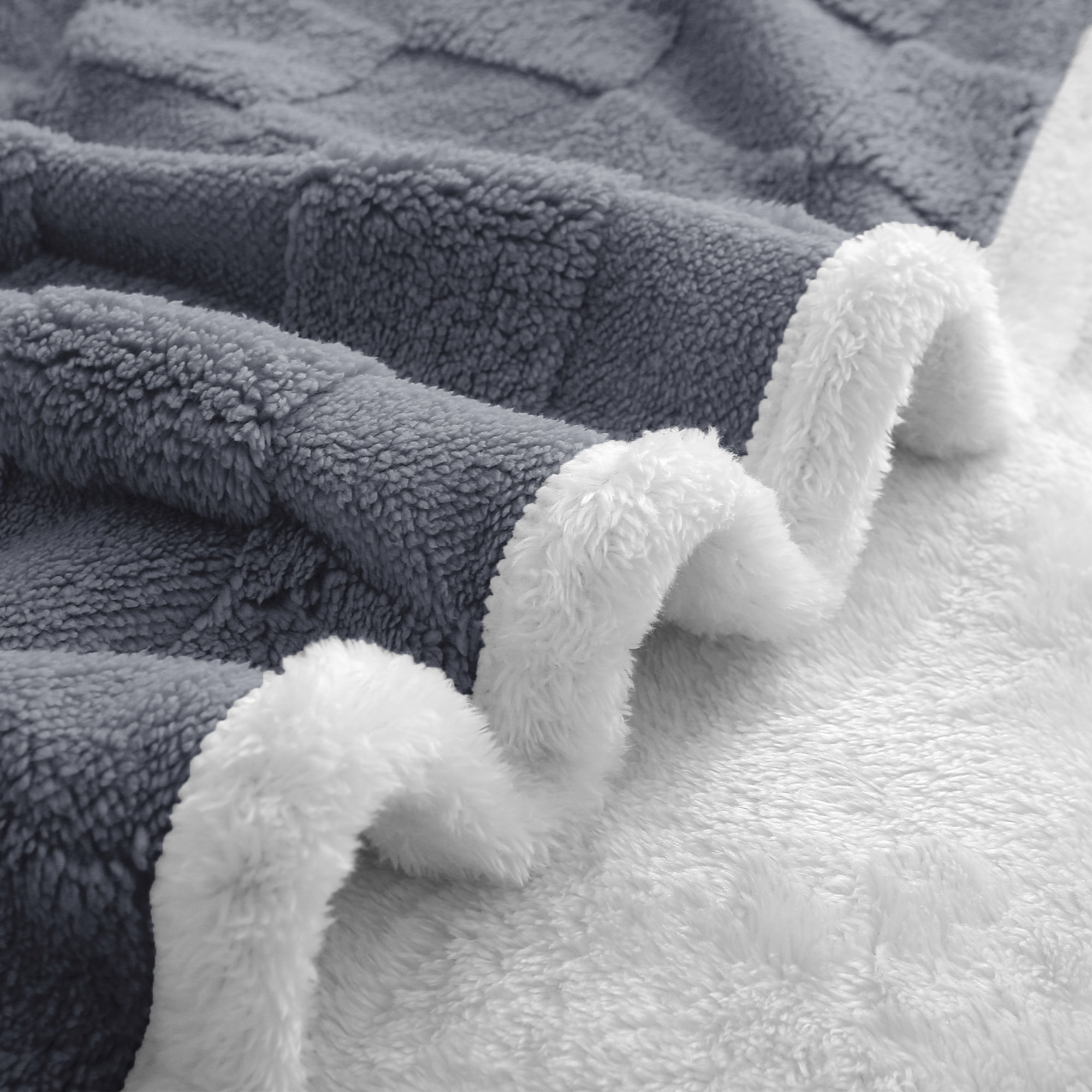 Fleece Queen Blanket for Sofa - Soft Lightweight Plush Cozy Fuzzy Microfiber Checkered Warm Blanket, 70x80 inches, Gray