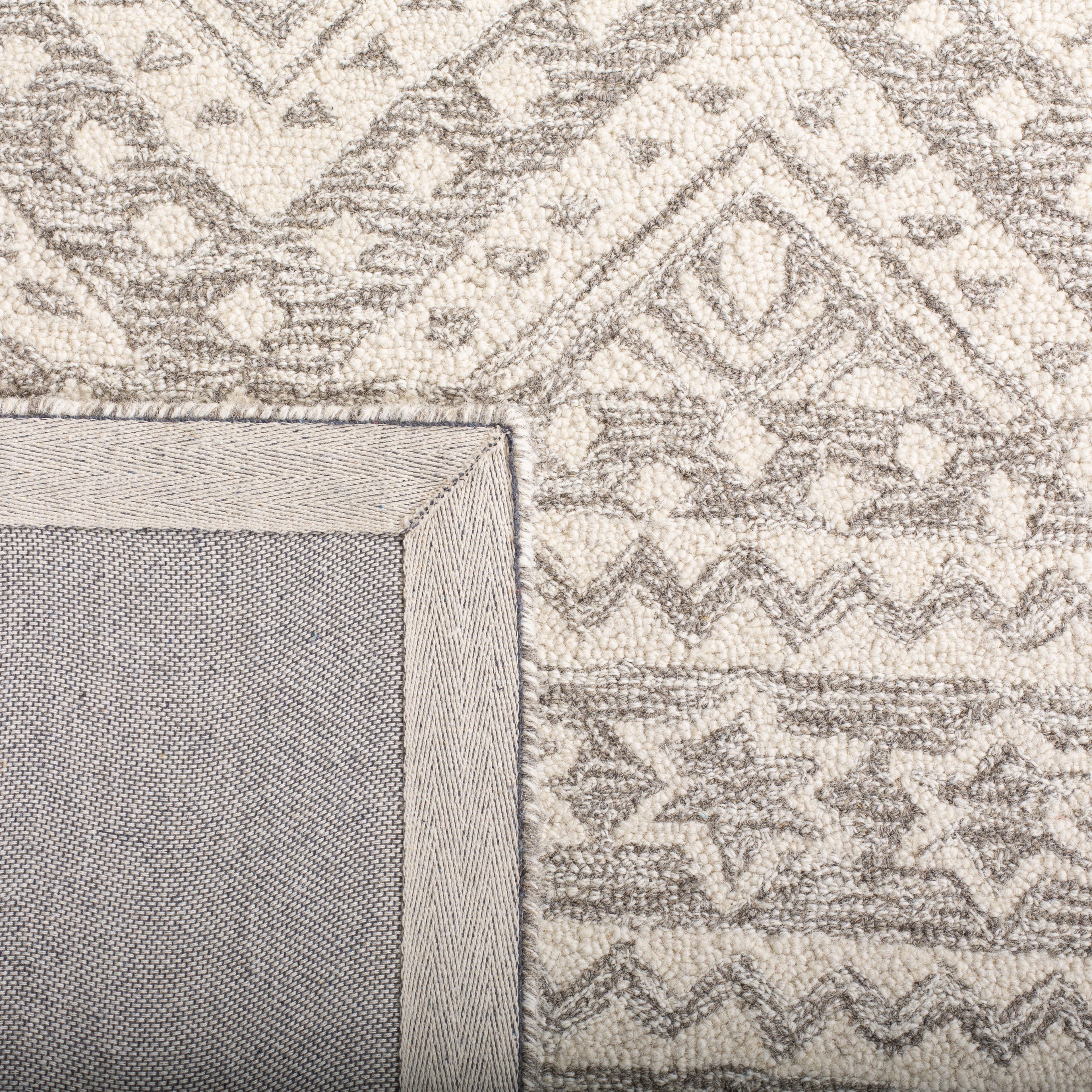 SAFAVIEH Micro-Loop Regis Geometric Area Rug, Dark Grey/Ivory, 6' x 9'