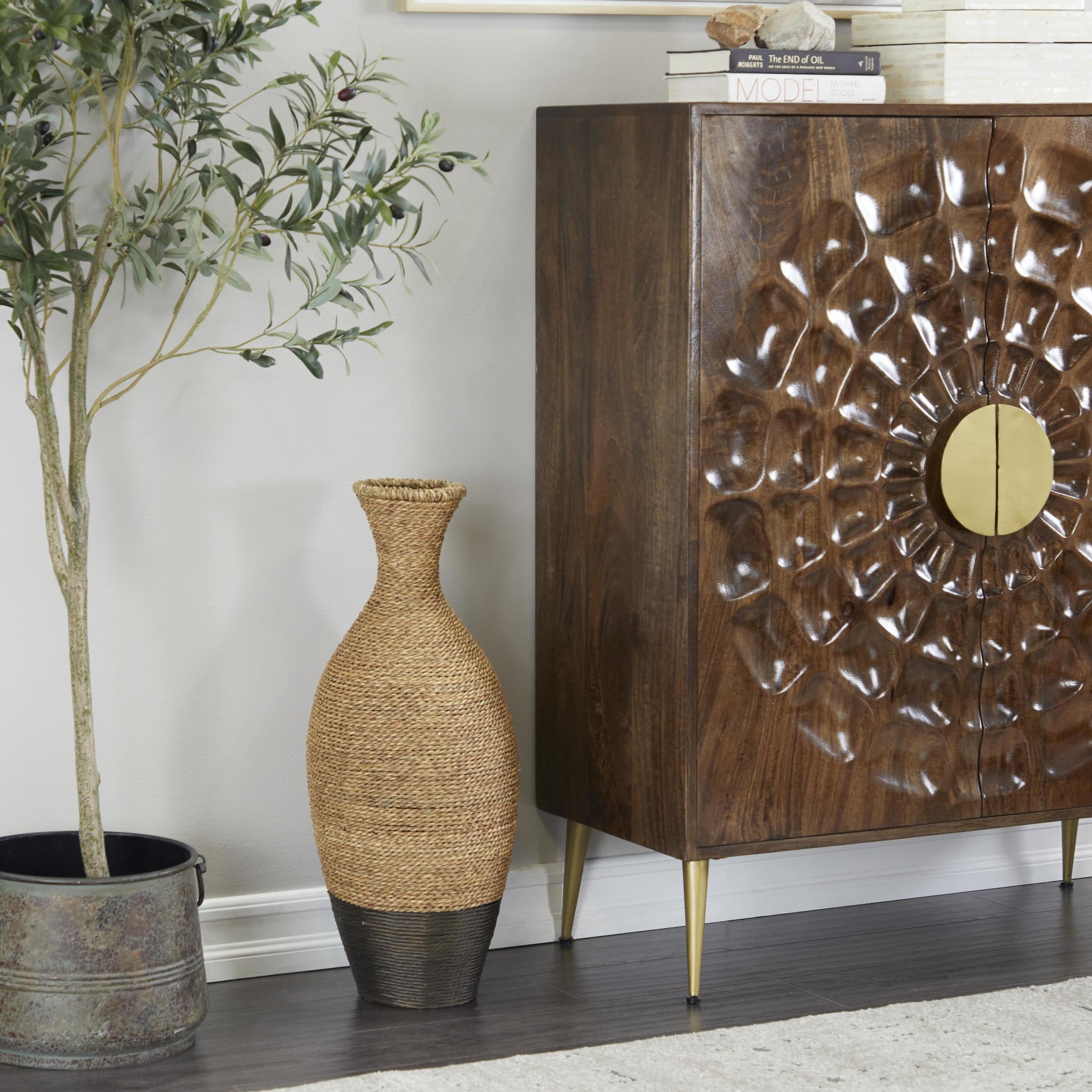 DecMode 27" Handmade Tall Woven Floor Brown Seagrass Vase