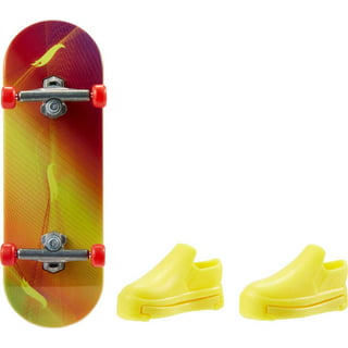 Hot Wheels Skate Tutorial: How to Fingerboard with Shoes! 
