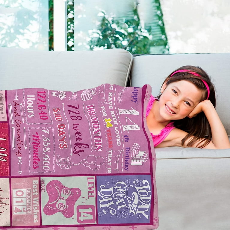 RooRuns 17th Birthday Gifts for Girls - Best Gifts for 17 Year Old Girls  Throw Blanket,Gifts for 17 Year Old Girls Teenage Girls Birthday  Decorations Gift Ideas 