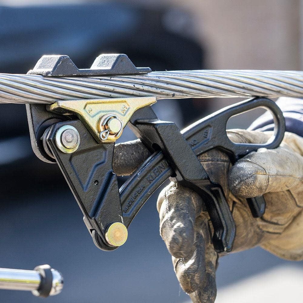 Klein Tools Wide Range Distribution Grip