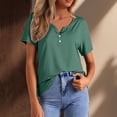 thumbnail image 2 of Camisetas estampadas de manga corta con cuello en V para mujer, estilo informal y holgado, largo hasta la cadera, mangas con estampado de leopardo y camuflaje, mezcla de poliéster, 2 of 5