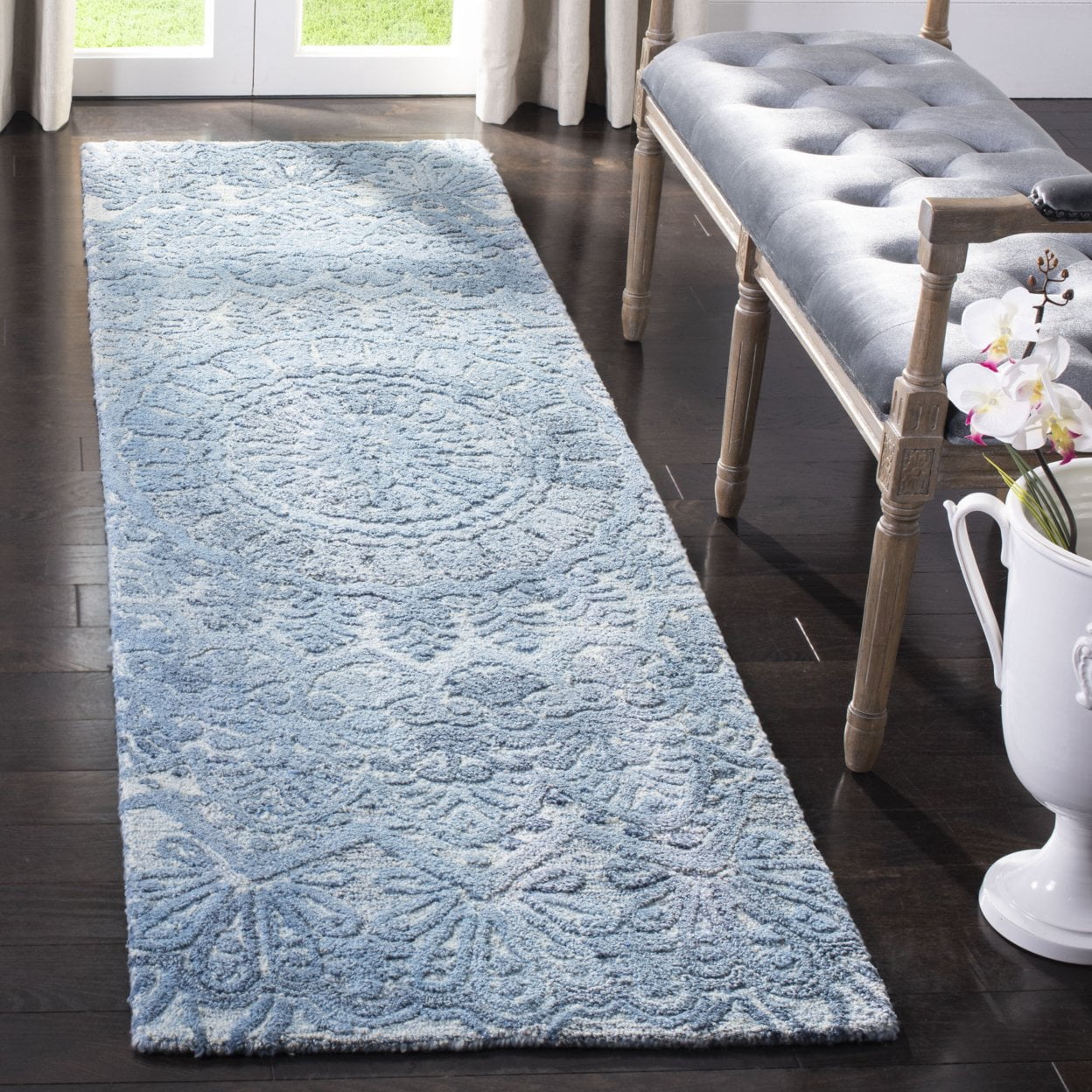SAFAVIEH Marquee Georgiana Floral Area Rug, Blue/Ivory, 9' x 12'
