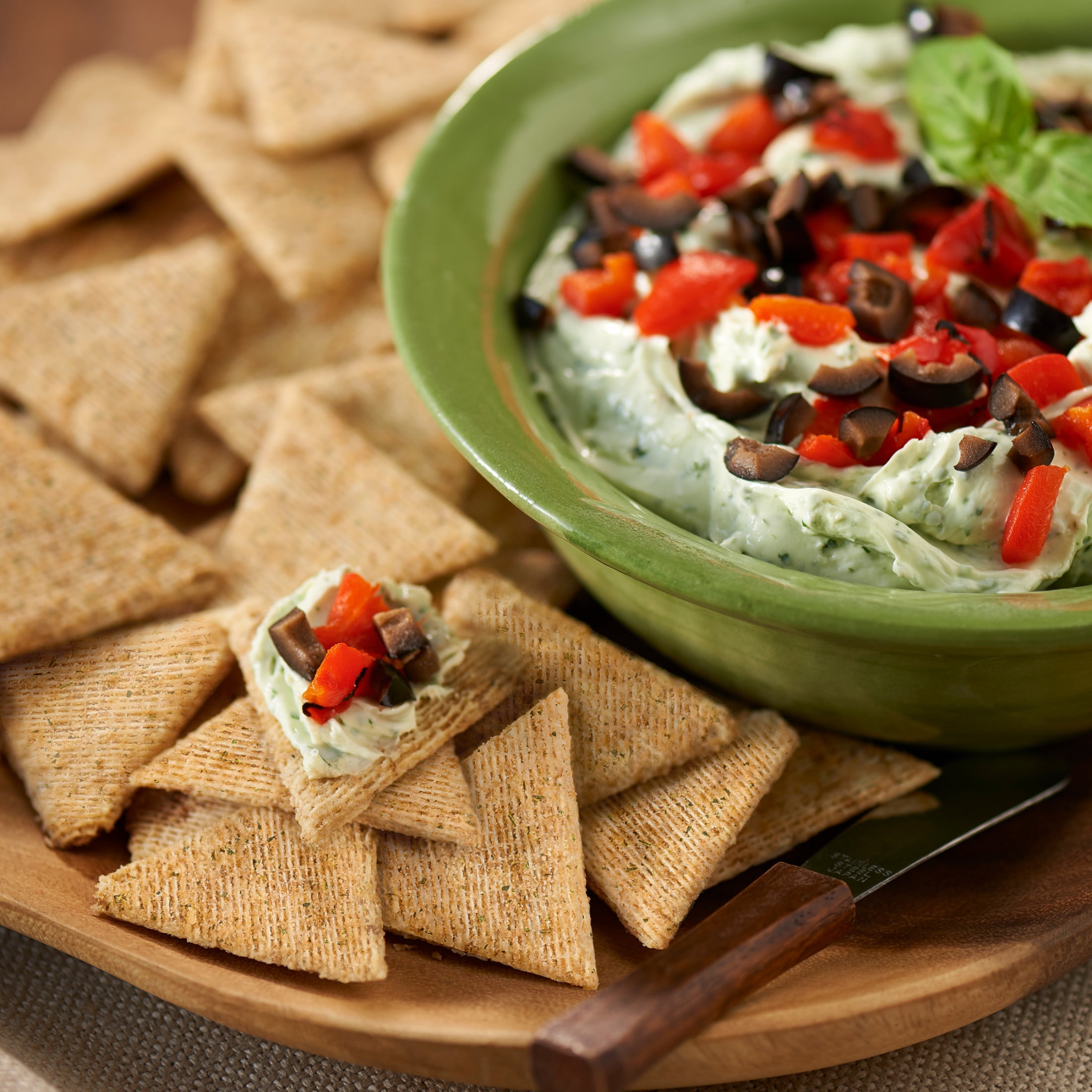 Triscuit Thin Crisps Sour Cream & Onion Whole Grain Wheat Crackers, Lunch Snacks, 7.1 oz
