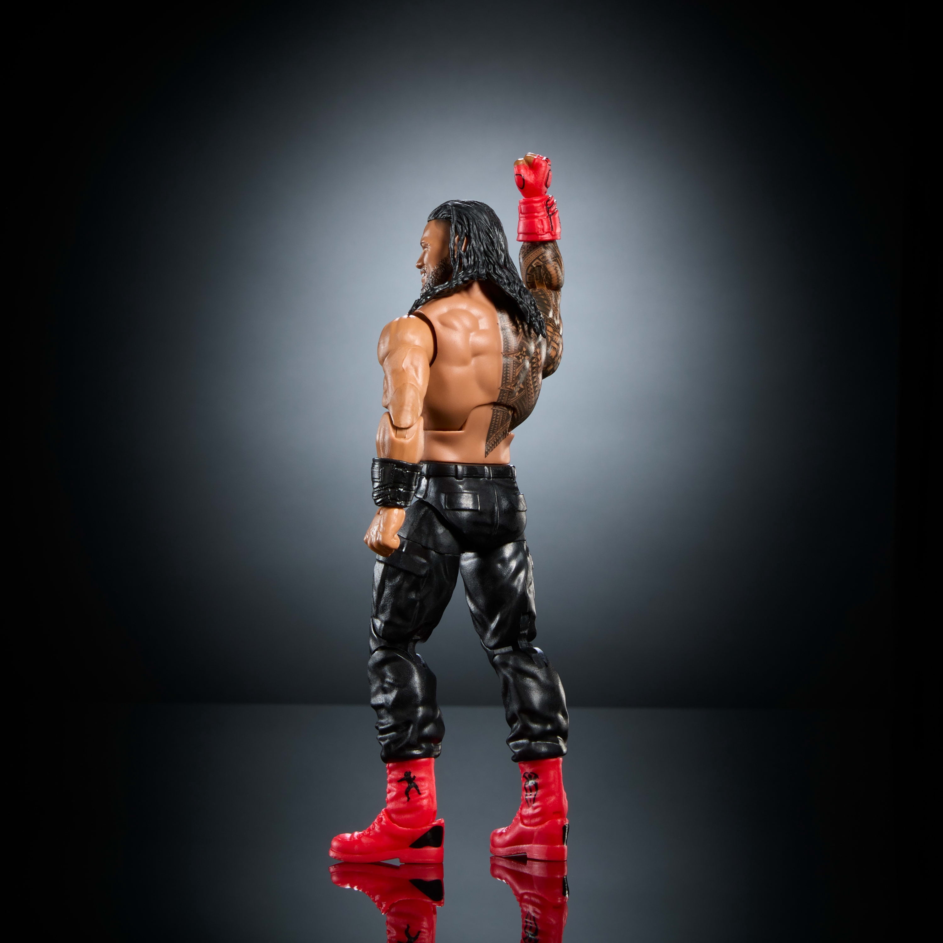WWE Elite Collection Premium Live Event Roman Reigns Action Figure Set, SummerSlam Collectible