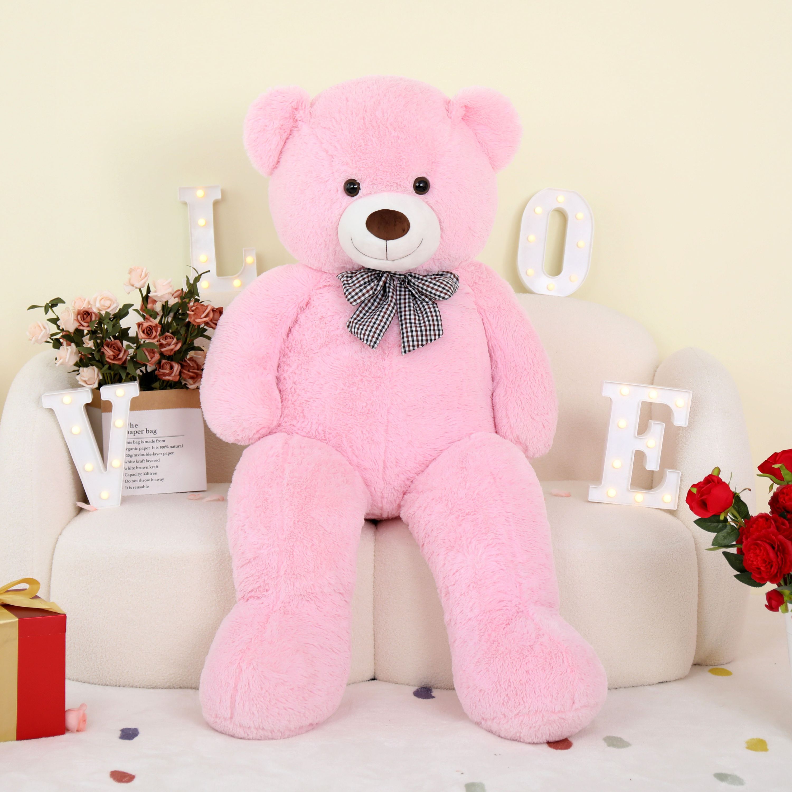 MaoGoLan Giant Teddy Bear 47-Inch Pink Plush Toy photo 5