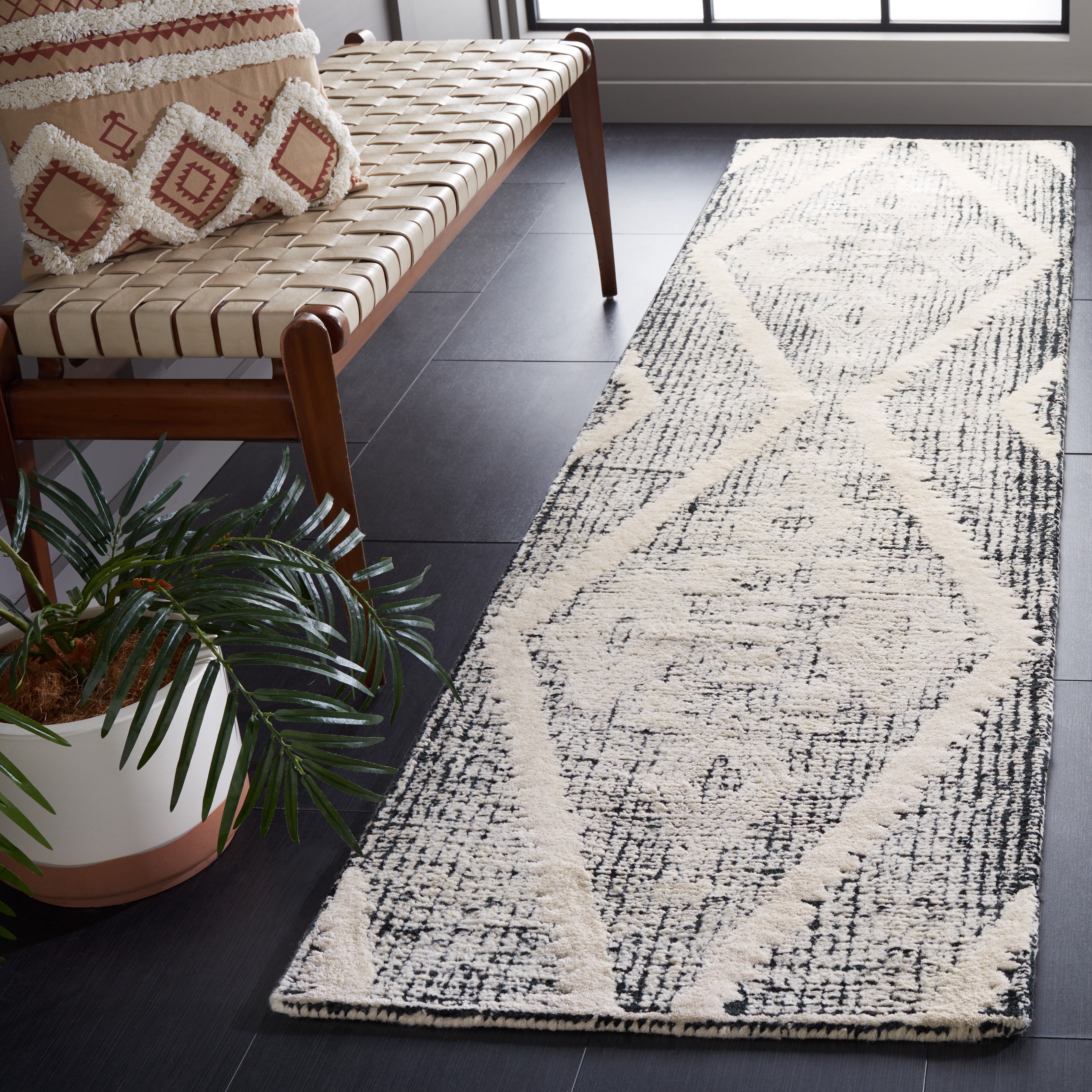 SAFAVIEH Metro Kelsey Diamond Runner Rug, Black/Ivory, 2'3" x 9'