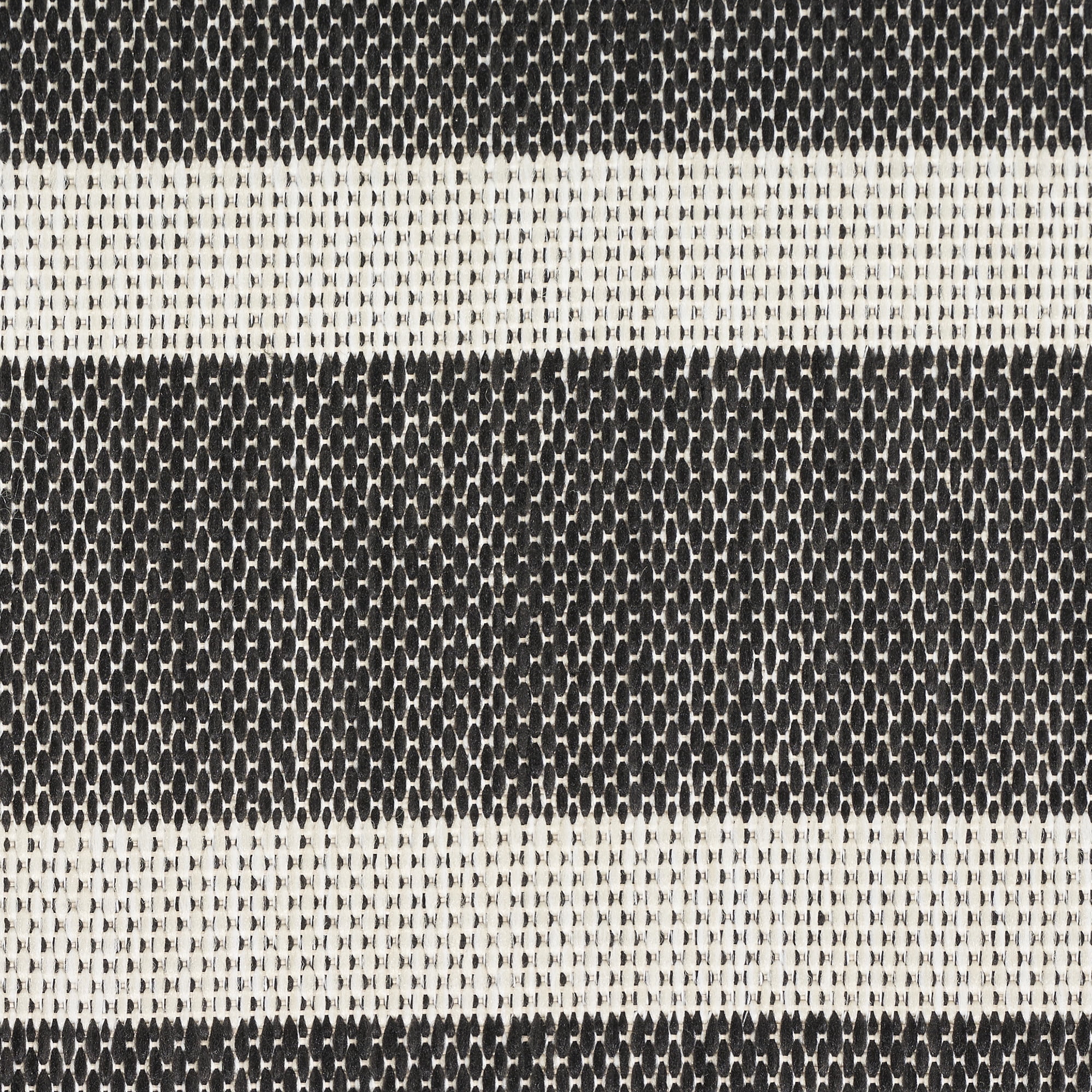 Nourison Positano Indoor/Outdoor Black Ivory 5' x 7' Area Rug (5x7)