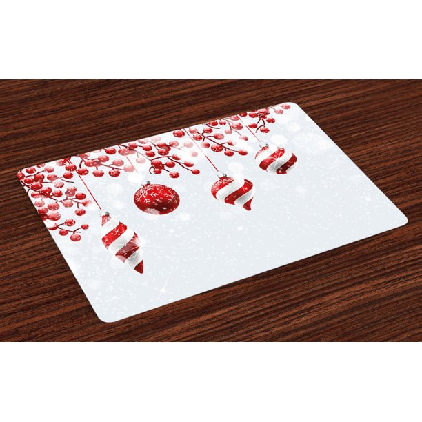 Christmas Placemats Set of 4 Traditional Design Icons Holly Berry