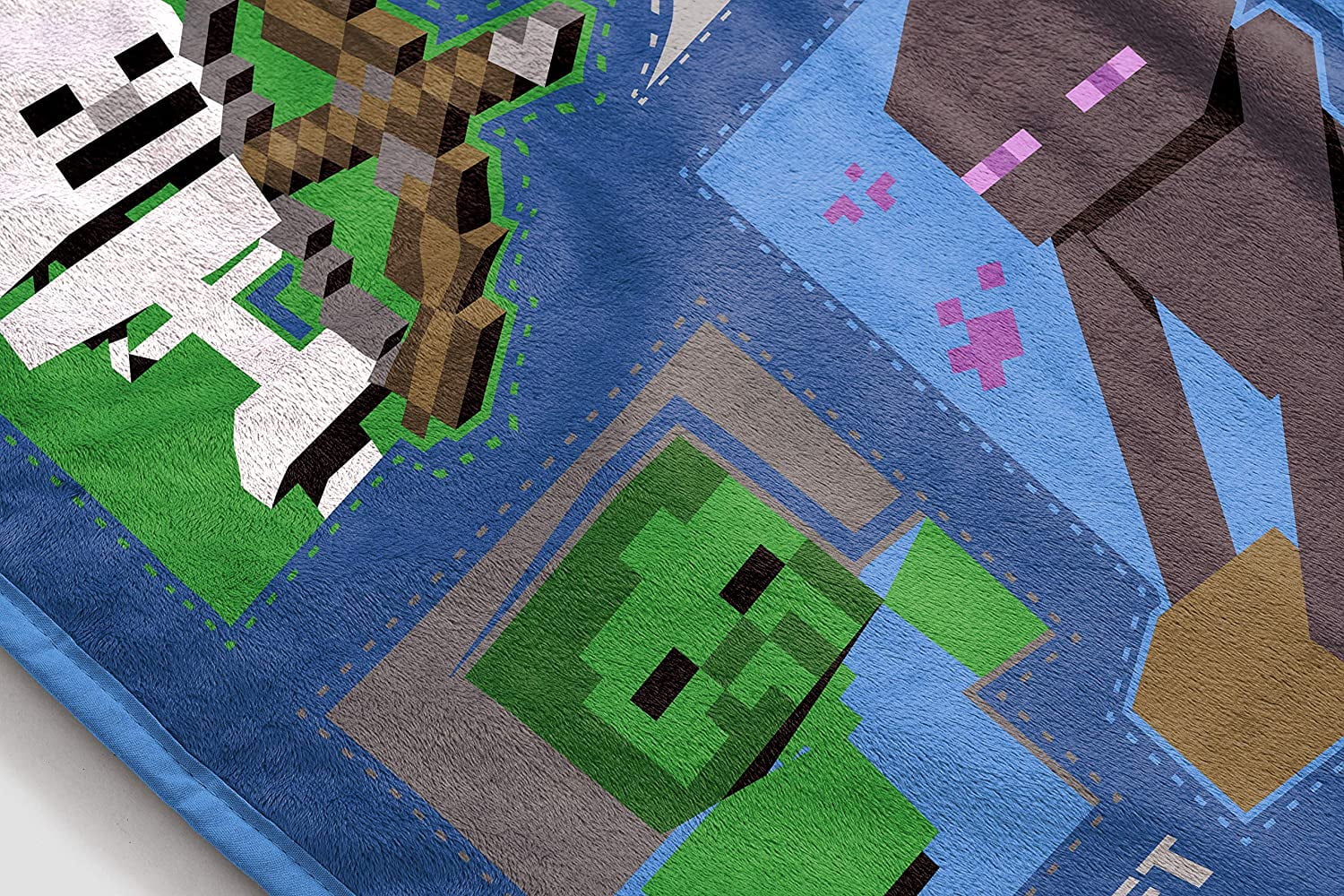 Minecraft Icons Blue 62"x90" Kids Blanket, 100% Microfiber, Blue