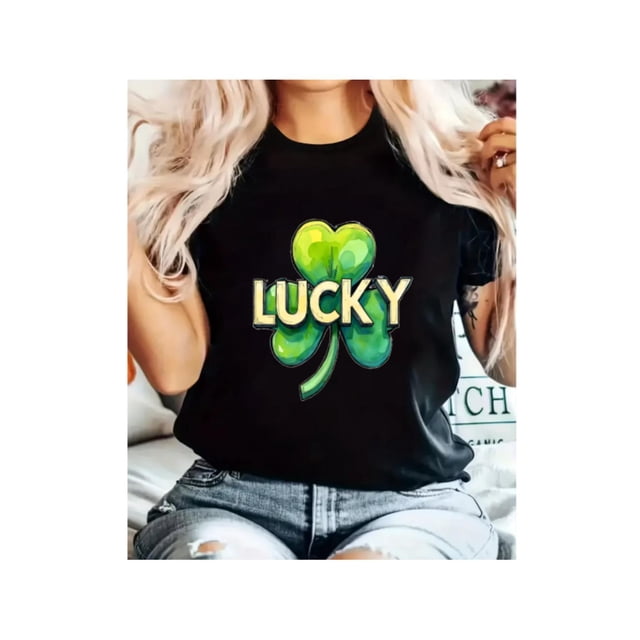 1pc Lucky Clover Print Short Sleeve T-Shirt, Casual Polyester Knit Fabric Tee, All-Season Comfort FiCamisetas de verano para mujer, manga corta, cuello redondo, casual, lindo, con gráficos, camisetas