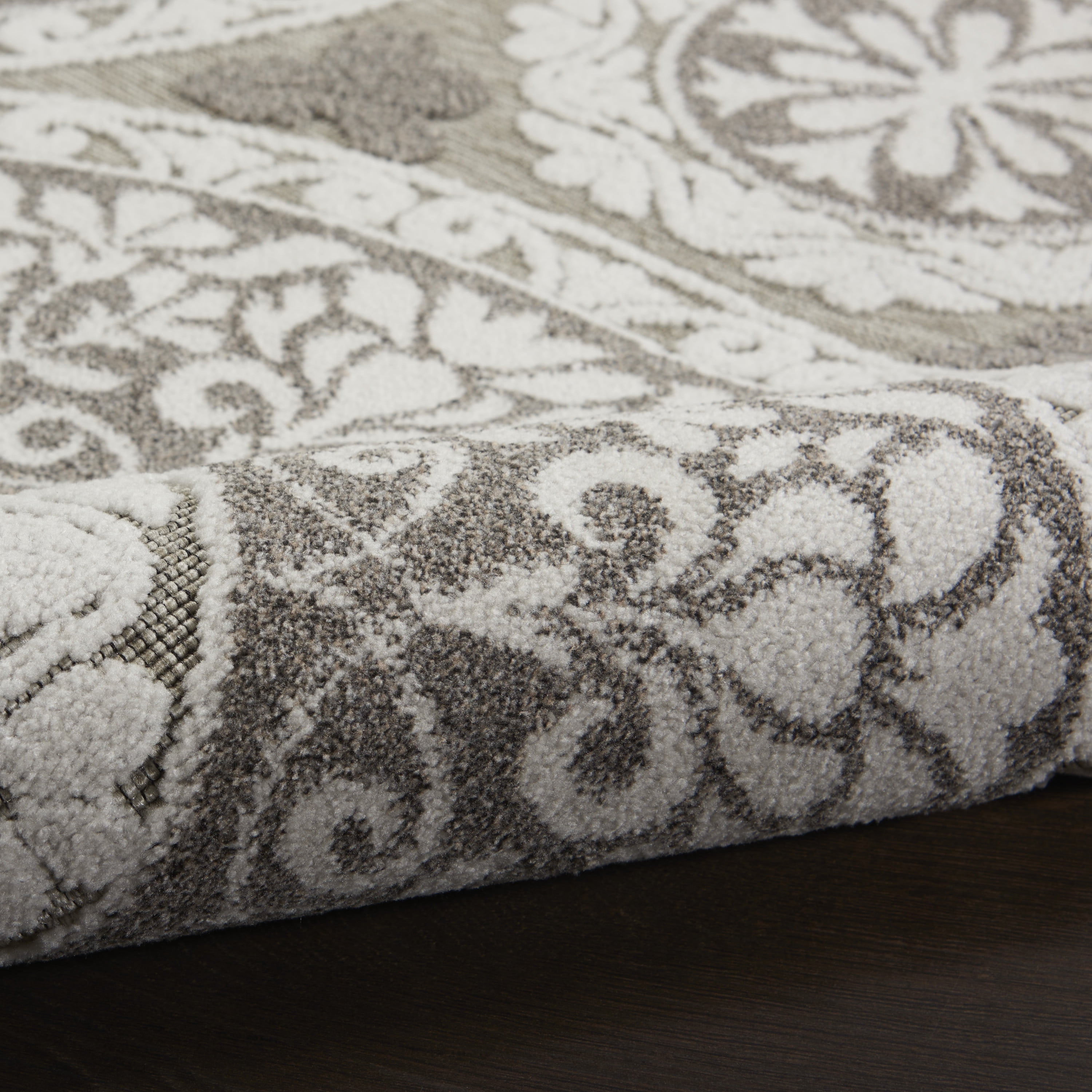 Nourison Calobra Modern Taupe 4' x 6' Area Rug, (4x6)