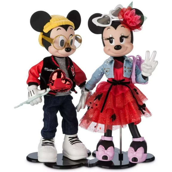 Disney 2022 Mickey and Minnie Limited Edition Valentine's Day Doll Set New Box