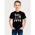 thumbnail image 1 of Camiseta para niño con estampado de dibujos animados - Diseño de baño "Ski Bum", algodón transpirable, manga corta, cuello redondo, color negro con gráficos coloridos, ideal para juegos y salidas in, 1 of 6