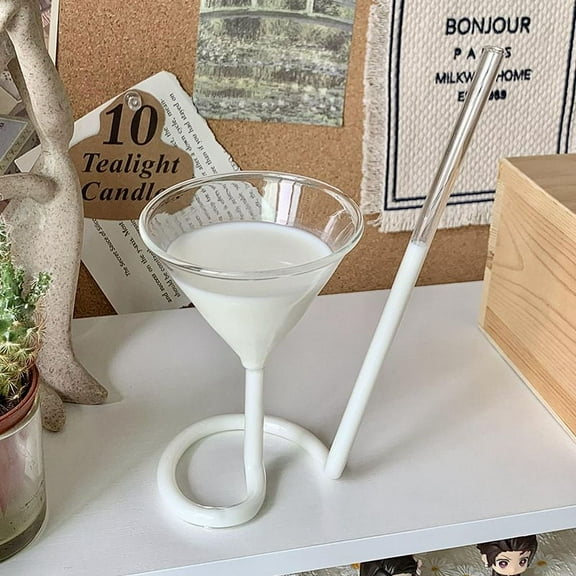 Creative Spiral Glass Cup with Straw - Trendy High Aesthetic Milk and Cocktail Cup