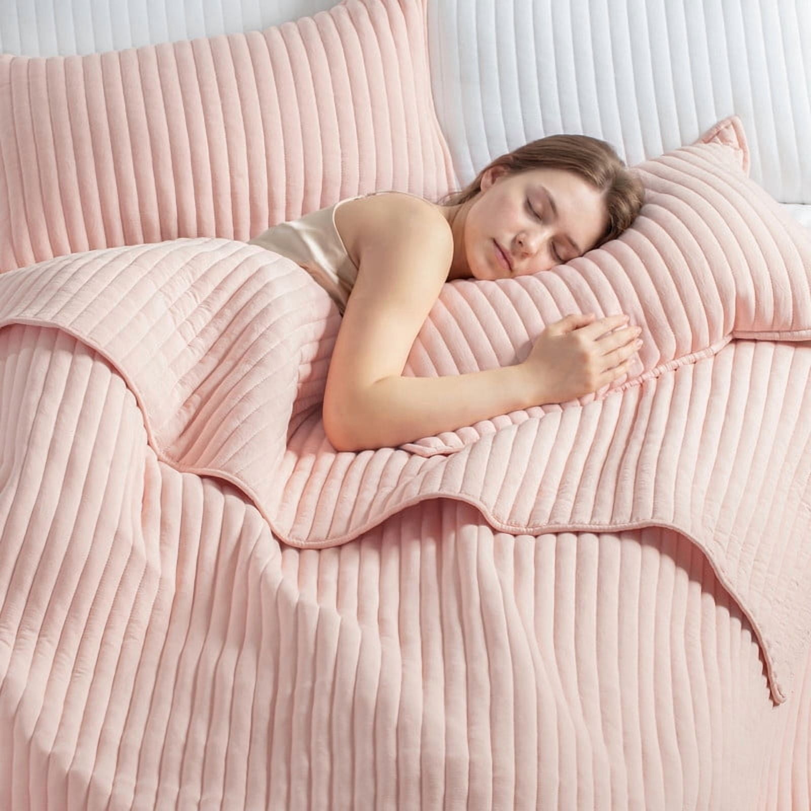 Exclusivo Mezcla Twin Quilt Bedding Set, Stripe Stitching Blush Pink Quilts Twin Size for All Seasons, Soft Lightweight Microfiber Bedspreads Coverlets Bed Cover, 68"x88"
