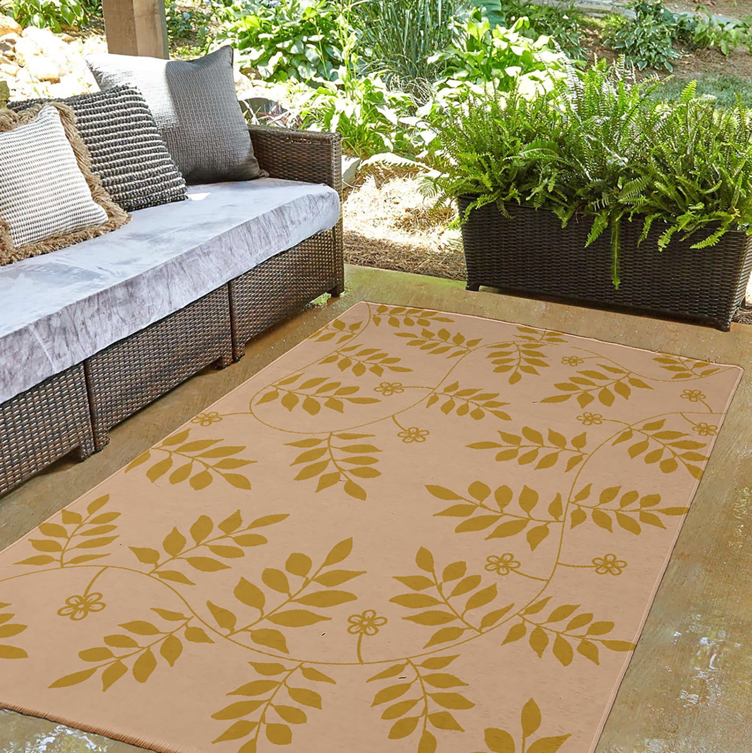 Simply Daisy 3' x 5' Golden Mustard Fern Fronds Indoor/outdoor Rug