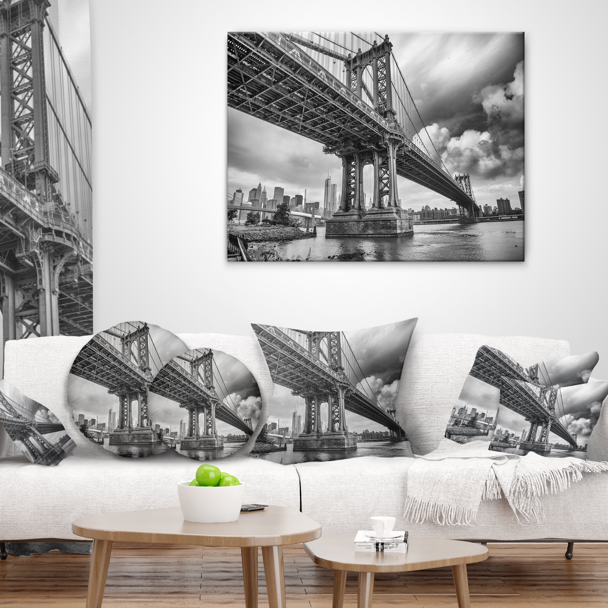 Designart Manhattan Bridge in Gray Shade - Cityscape Photo Throw Pillow - 16x16