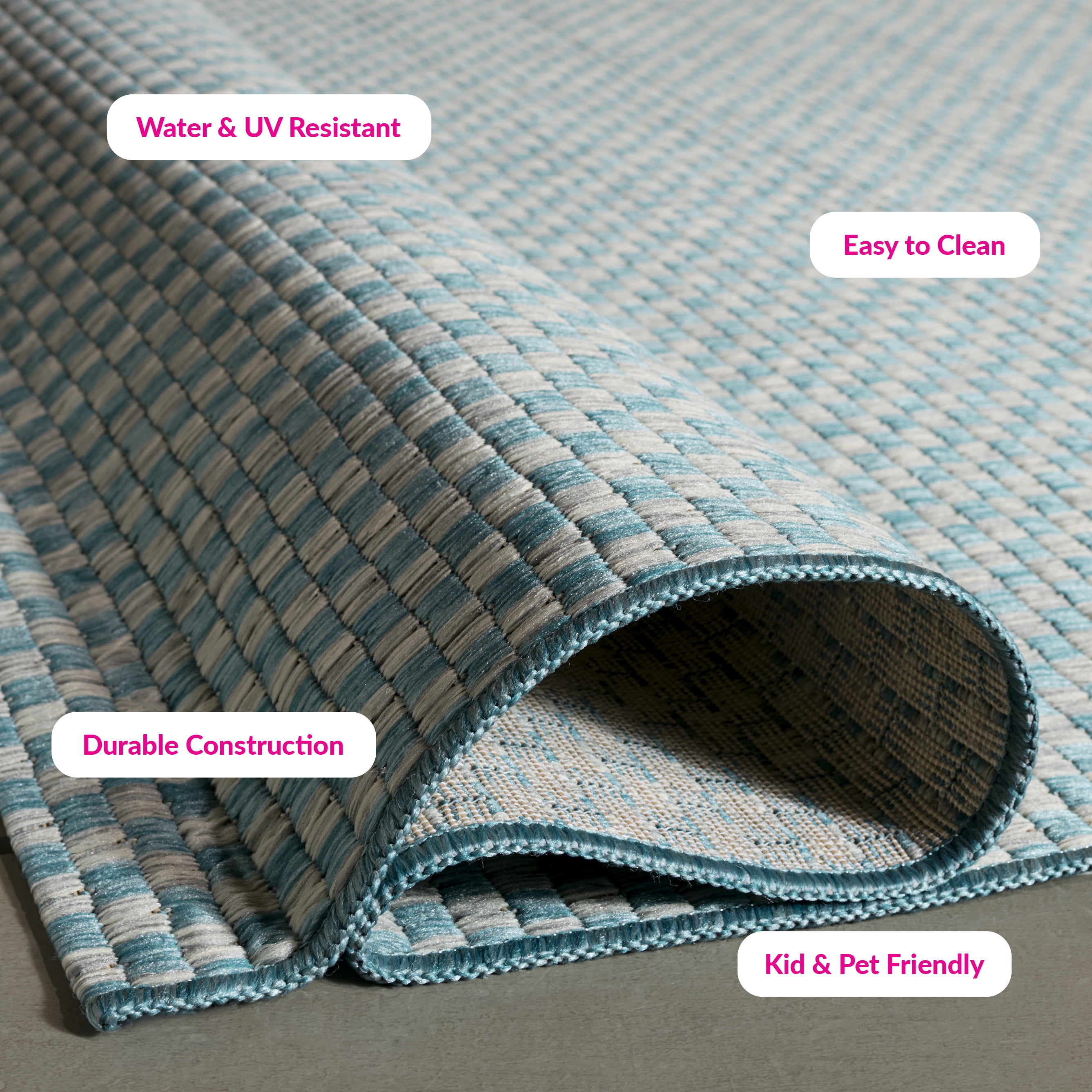 SAFAVIEH Courtyard Blair Geometric Indoor/Outdoor Area Rug, 4' x 5'7", Light Blue/Light Grey