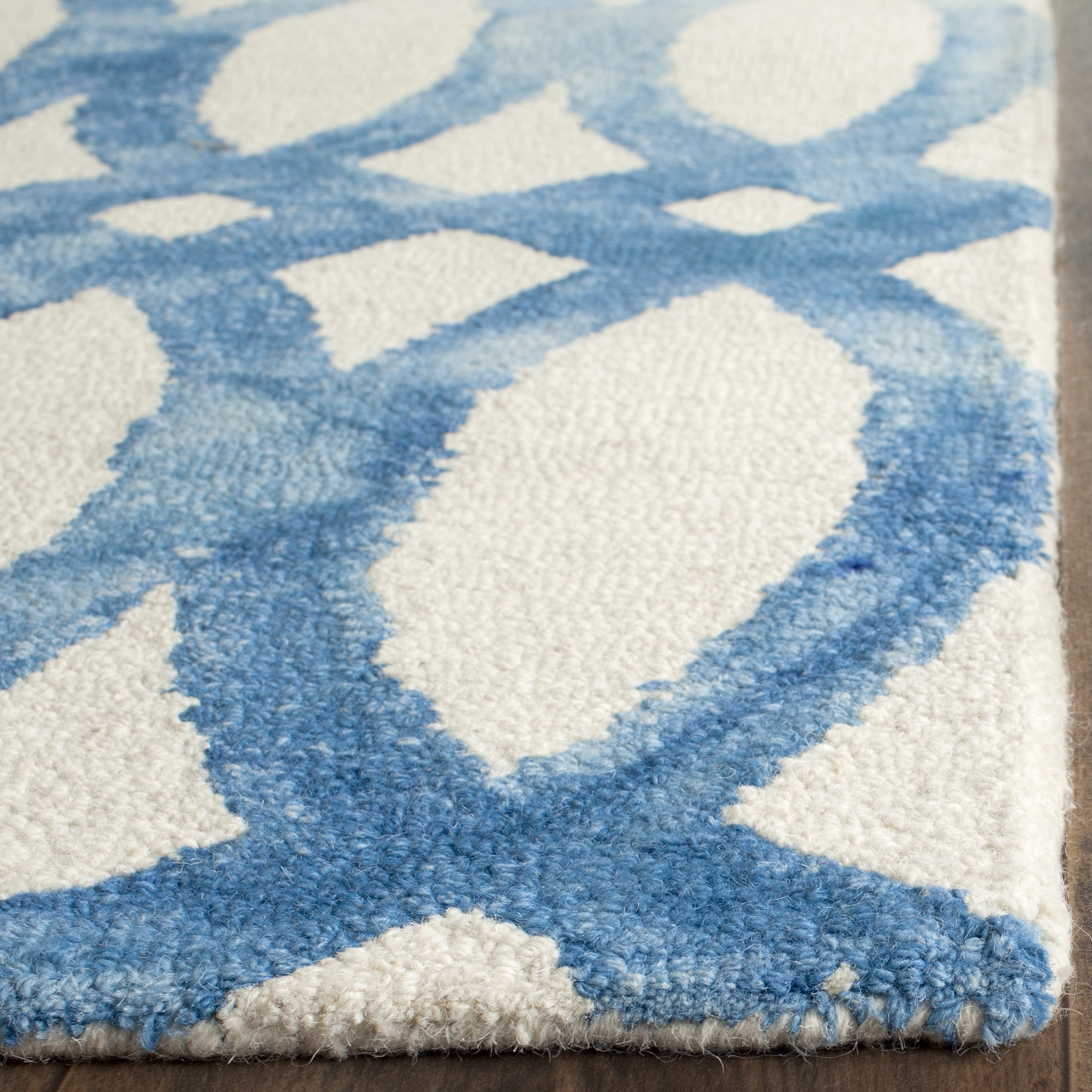 Safavieh Dip Dye Rosanne Distressed Runner Rug, Ivory/Blue, 2'3" x 10'