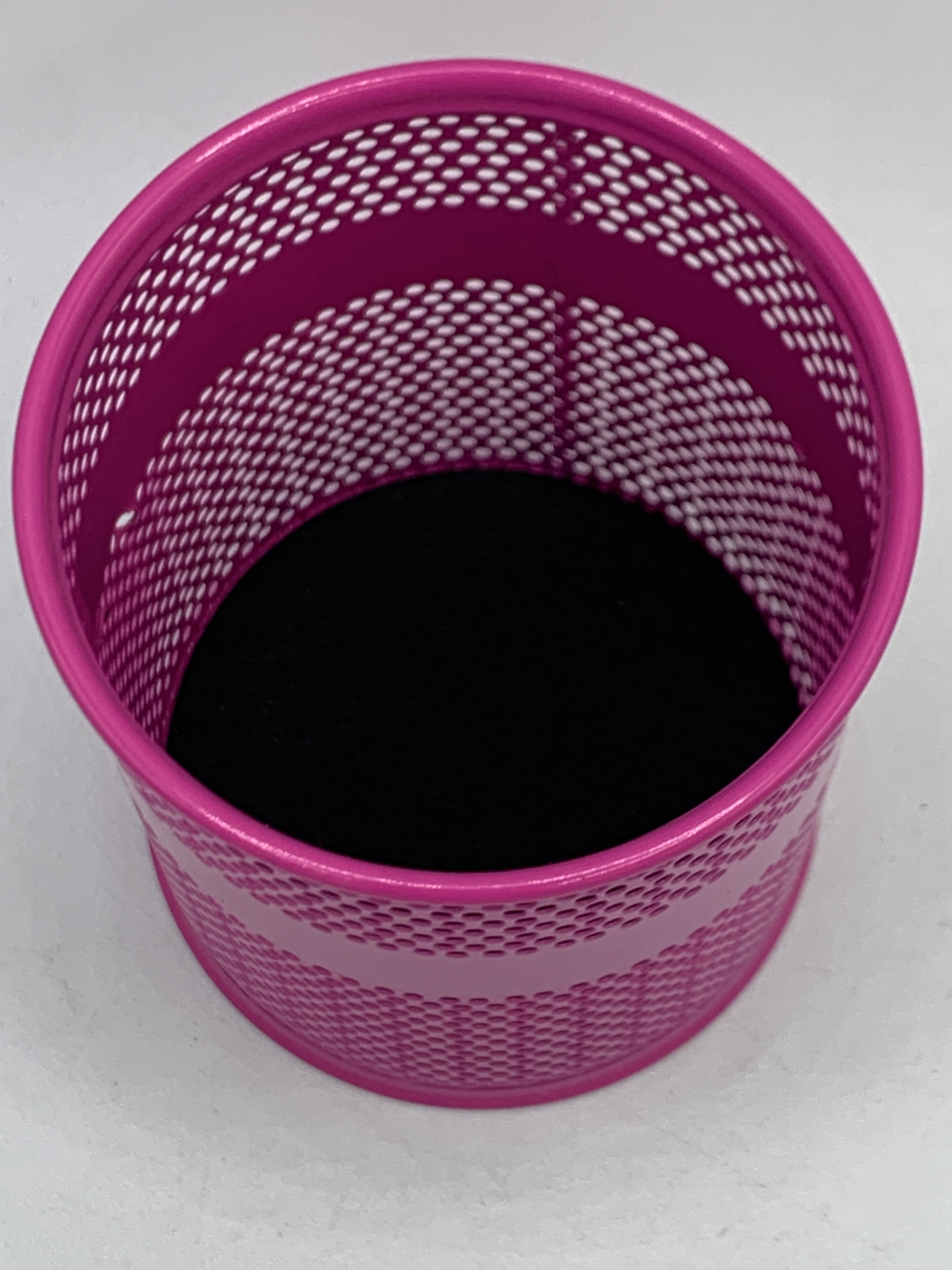 12 Count Mesh Metal Pencil/Pen/Crayon/Marker Holder Anti-slip Base with Cushion Bottom 4-Color