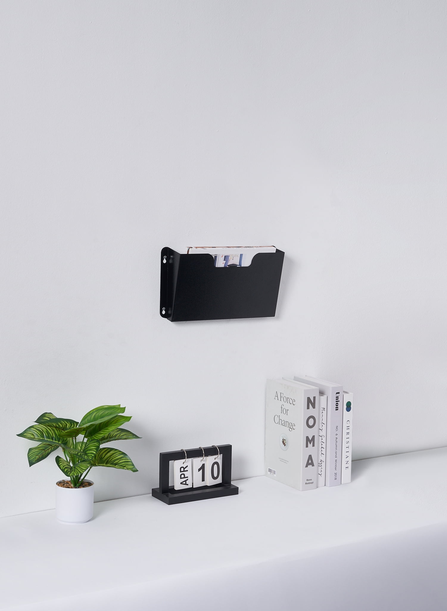 EASY LIFE PRODUCTS Single Unit Metal Wall Mount File Organizer Pocket File Holder Mail Organizer Office Wall Hanging Files Magazines Organizer, Black and Grey (black, letter size)