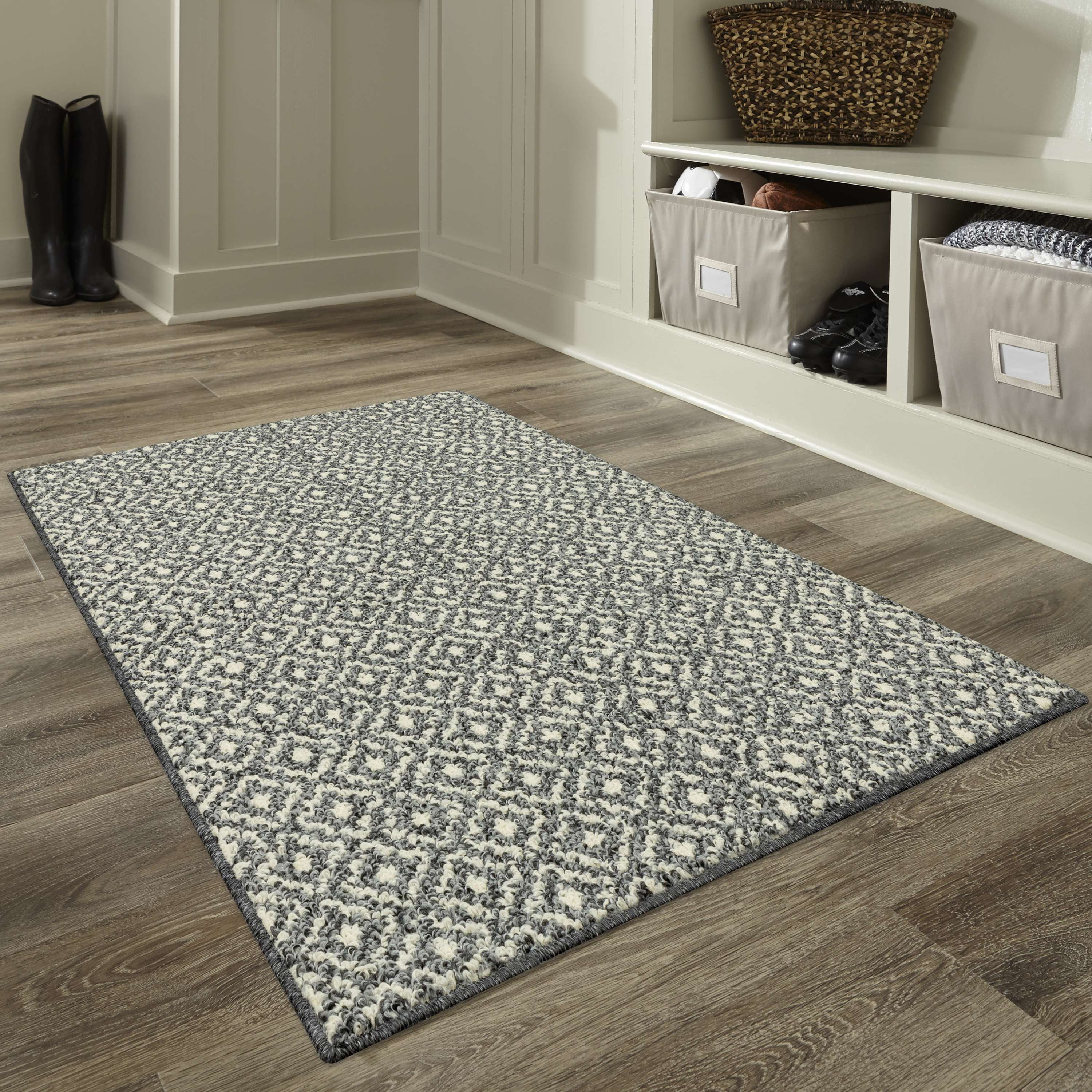 (2 pack) Mainstays Geometric Diamond Black Tonal Olefin Indoor Accent Rug, 2'6"x3'10", Skid-Resistant