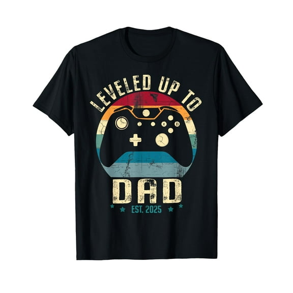 I Leveled Up To Dad 2025 Promoted To Daddy Soon To Be Father T-Shirt