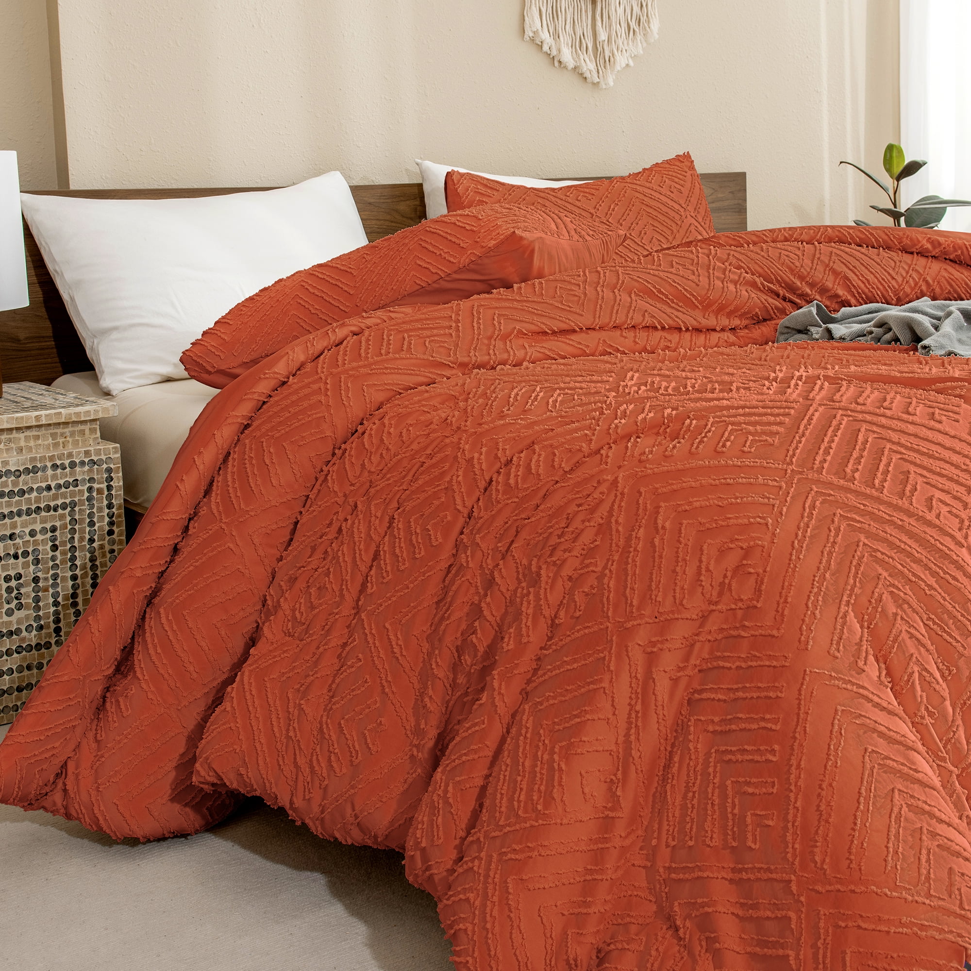 ANGENIA Queen Size Comforter Set Burnt Orange, 3 Pieces Soft Fluffy Terracotta Fall Boho Bedding Comforter Sets for Queen Bed, Rust Tufted Design Bed Set for All Seasons