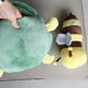 thumbnail image 4 of Juguetes de peluche, muñeco de peluche suave para dormitorio, coche, niños, regalos de Navidad brillar Electrónica, 4 of 5