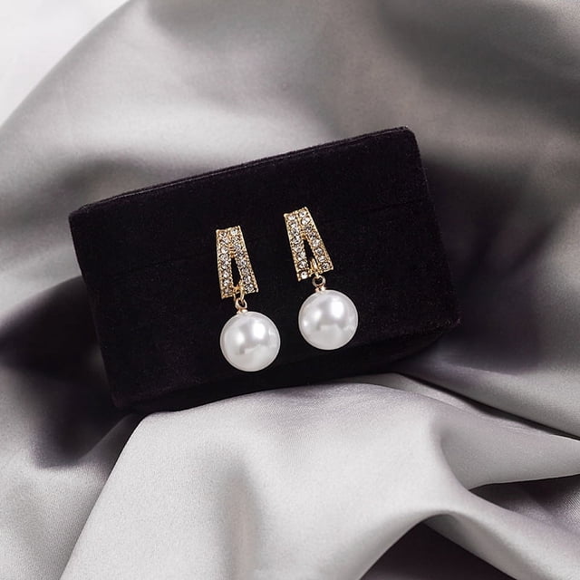 Pendientes de perlas de estilo coreano con aguja de plata s925 para mujer, aretes sencillos y elegantes que combinan con todo, joyería para las orejas con el mismo estilo