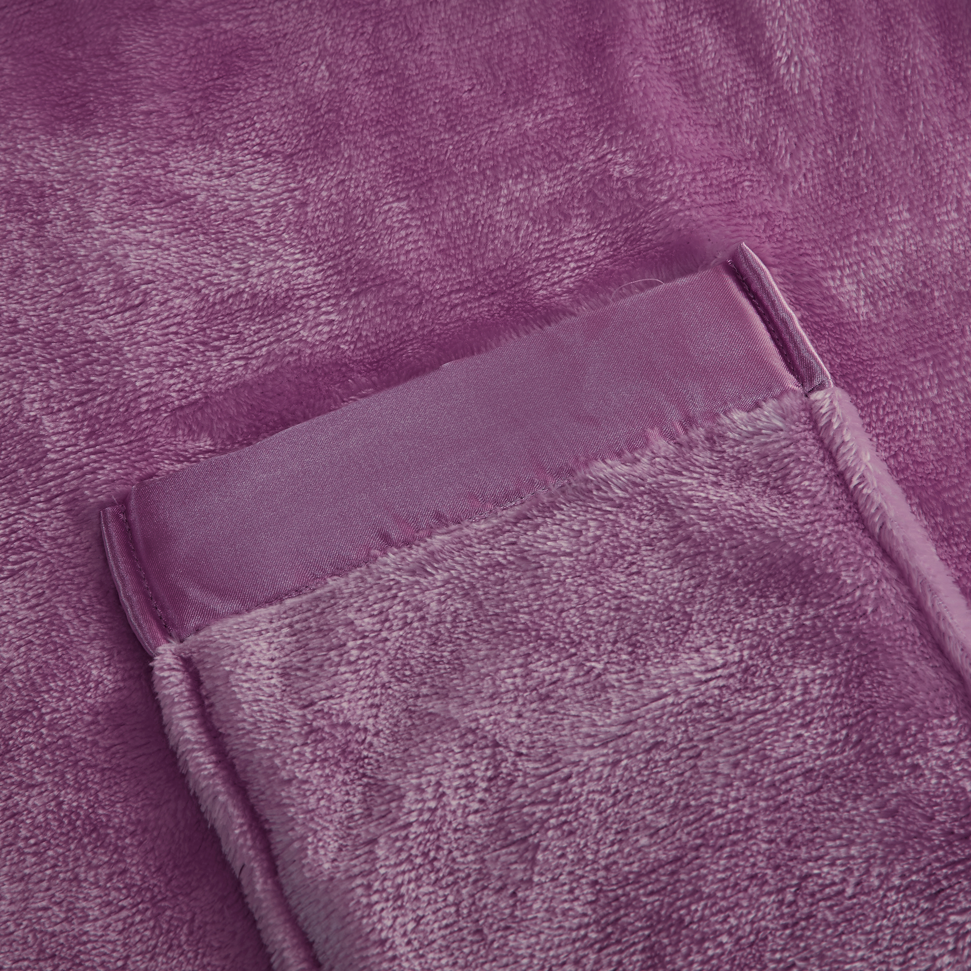 Giftable and Wearable Angel Wrap Plush Throw Blanket with Pockets, Purple