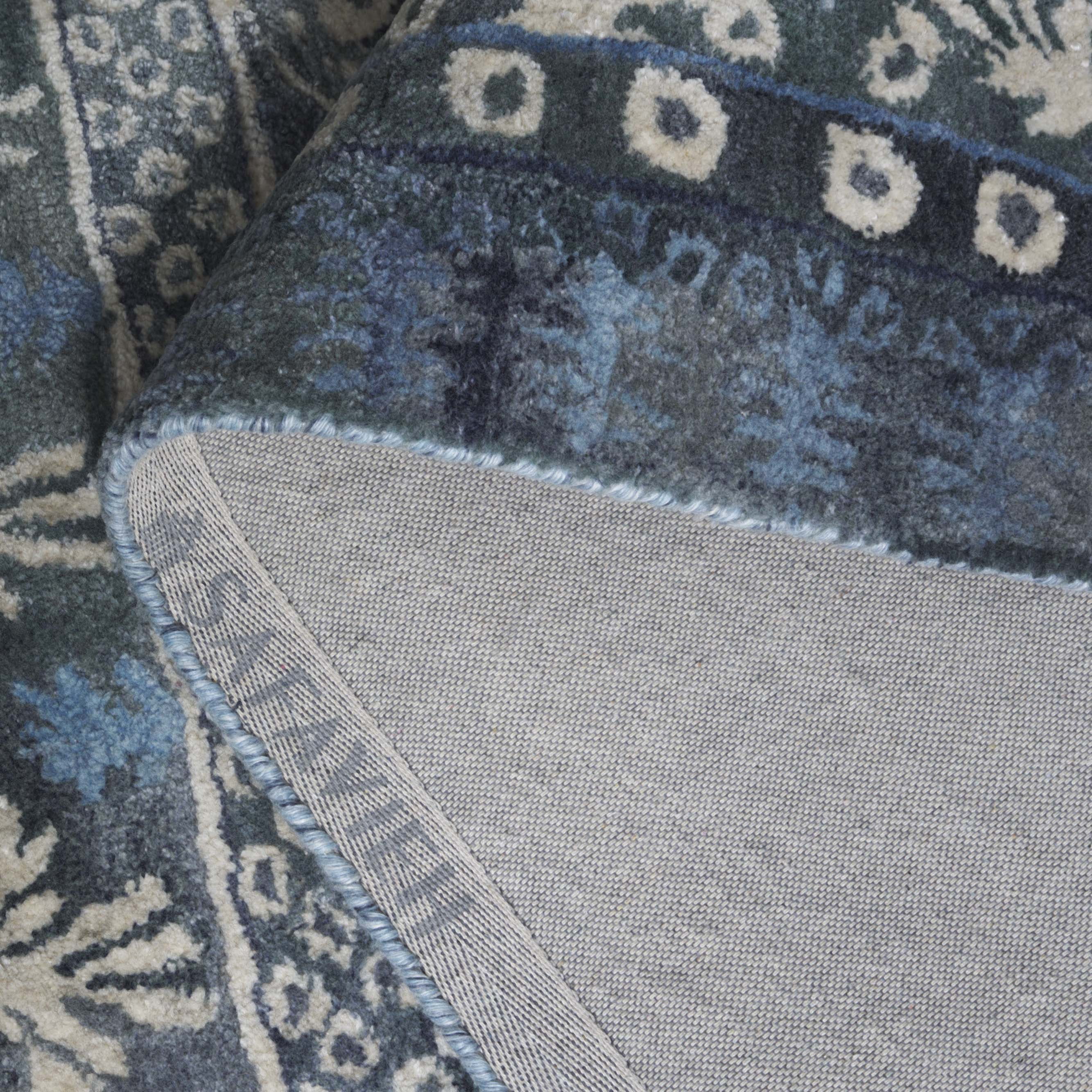 SAFAVIEH Anatolia Lucas Geometric Area Rug, Navy/Beige, 6' x 6' Square