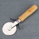 thumbnail image 3 of Ounissouiy Cortador de pizza Mango de de acero inoxidable Herramienta de corte de de pastelería Herramientas de cocina para hornear Herramientas y accesorios para hornear Ounissouiy JJ17907-00B, 3 of 6