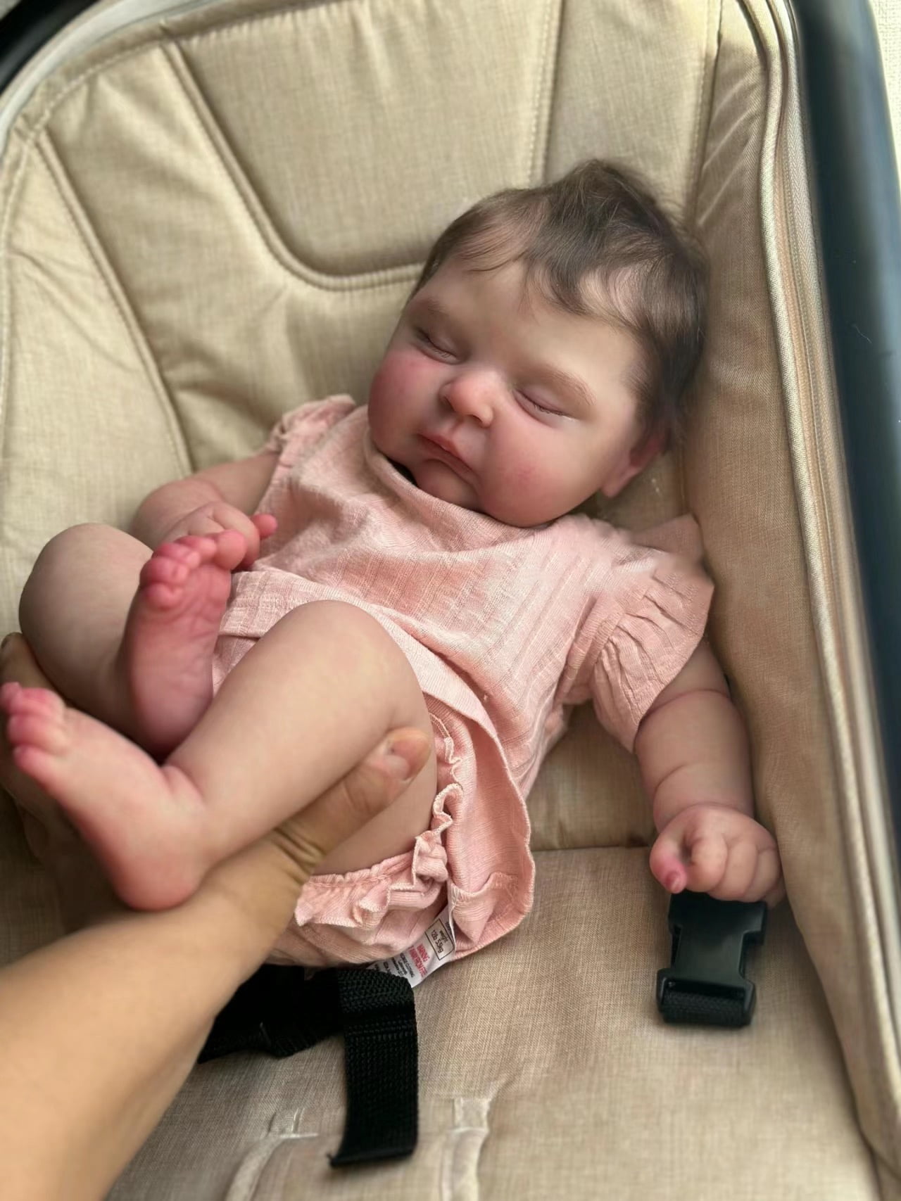Lifelike Reborn Baby Dolls 20" Real Baby Doll Soft Cloth Body Realistic Newborn Sleeping Baby Dolls with Feeding Kit Gift Box for Kids Age 3+