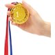 thumbnail image 5 of Medalla de ganadores en metal dorado, juego de 6 medallas olímpicas de primer premio para deporte, competición y fiestas, 6,4 cm de diámetro, 5 of 5