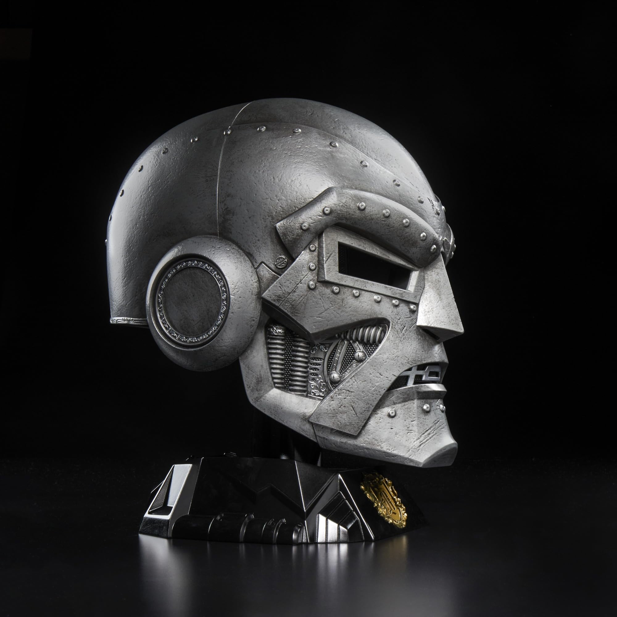 Marvel Legends Series Doctor Doom Premium Roleplay Helmet, Fantastic Four Comics Collectible Gear for Adults
